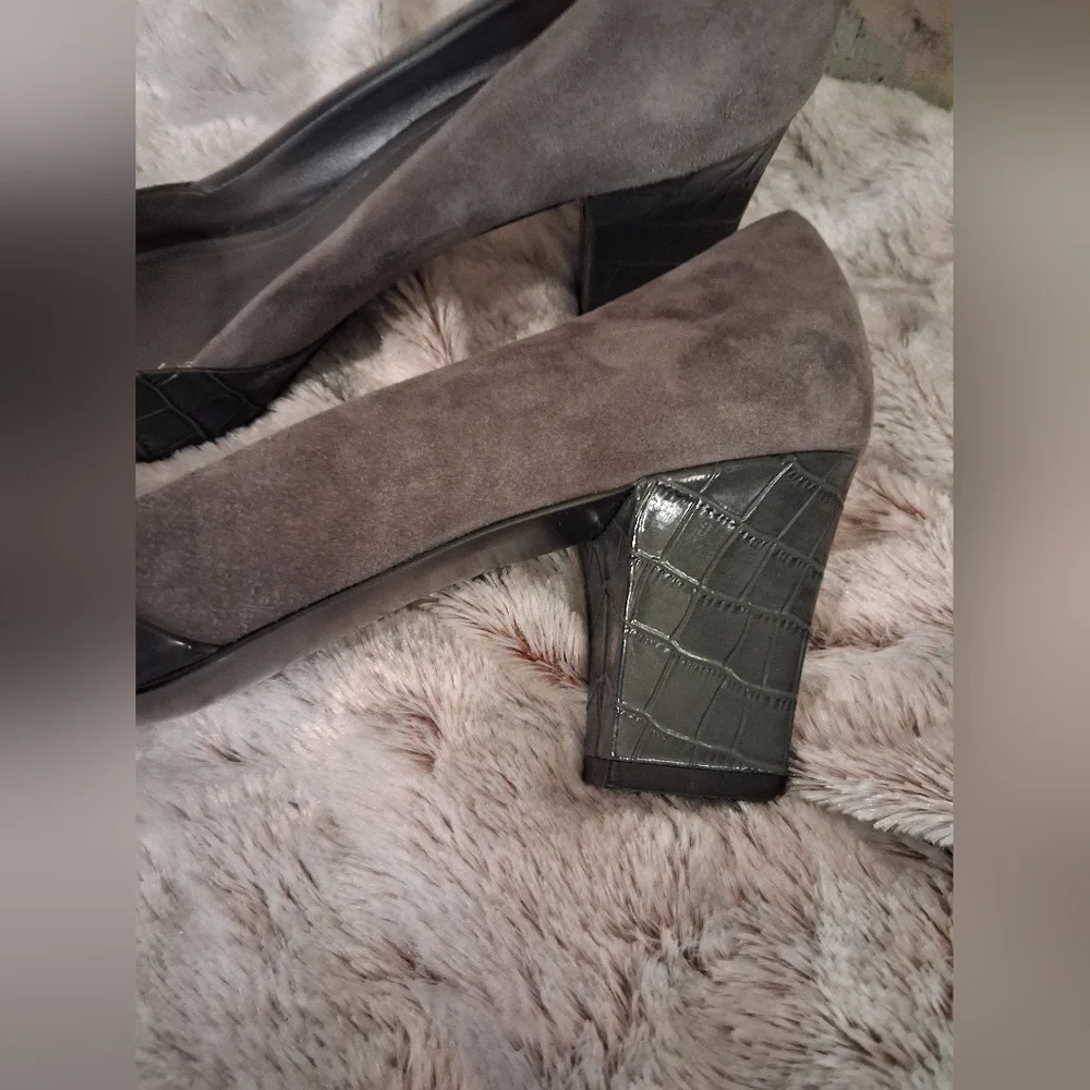 Tahari Gray Suede Peep Toe Shoes